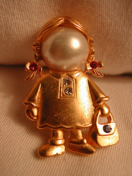 JJ Jonette Jewelry Co. Gold Tone Little Girl Pin