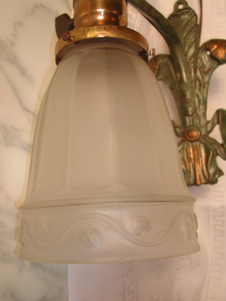Art Nouveau "Art Metal Guild" Fleur-de-lis Sconce - Vintage