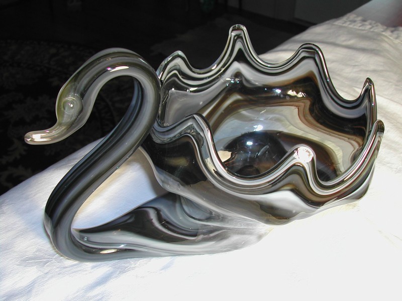 Art Glass Swan Bowl Murano ?  Vintage