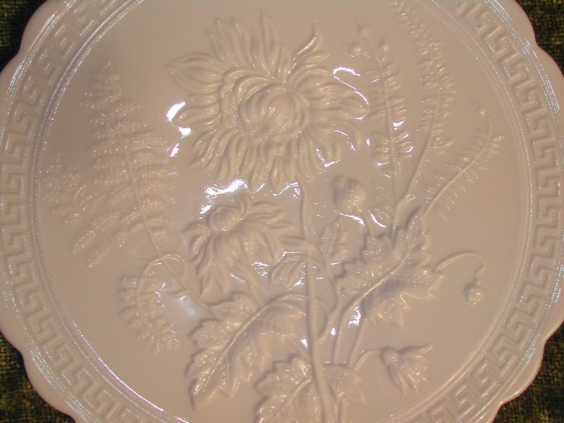 Imperial Glass NUART Chrysanthemum Milk Glass Chop Plate