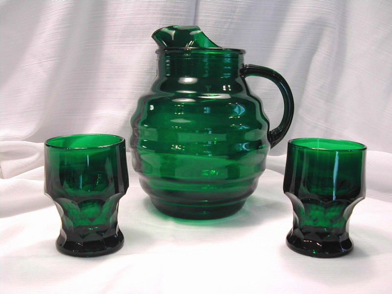 A Pair of Hocking Forest Green Georgian Tumblers Vintage