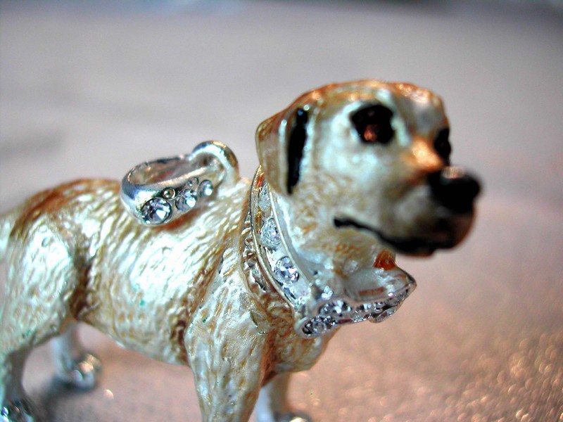 Adorable Metal Dog Pendent or Ornament Golden Retriever
