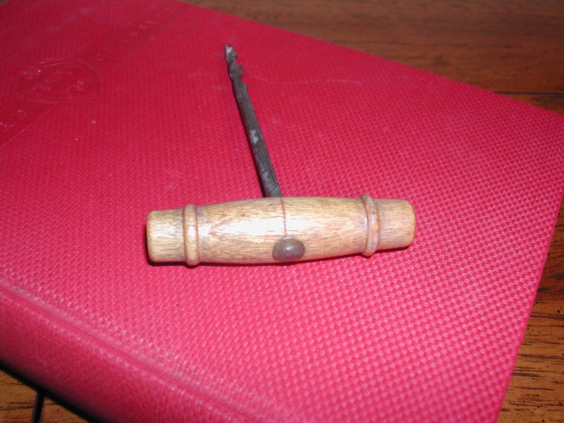 Barrel head Medicine Perfume Corkscrew