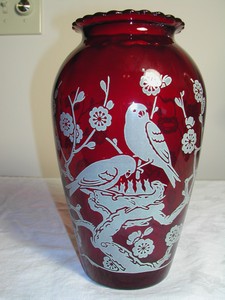 Anchor Hocking Royal Ruby Hoover Vase - Birds & Dogwood