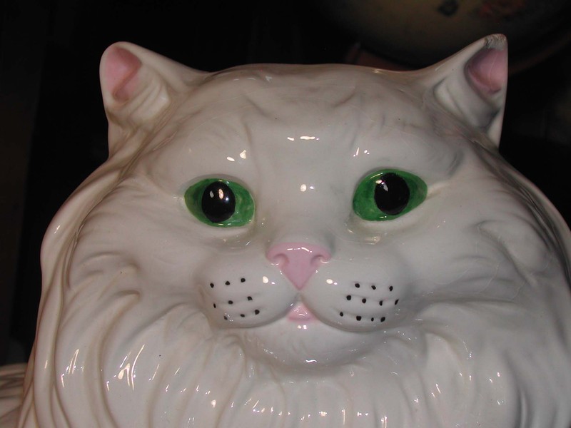An Adorable & Large Vintage Ceramic Persian Cat Figurine