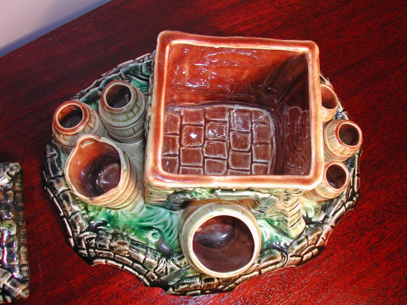 Continental Majolica Humidor "Stone Pump House"