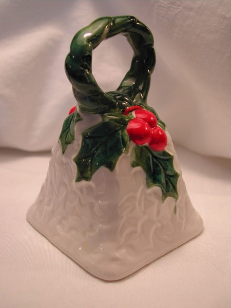 Lefton Holly Berry Bell