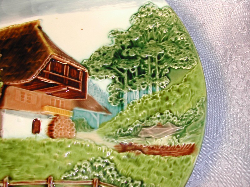 Lovely Vintage Zell German Majolica Plaque Plate