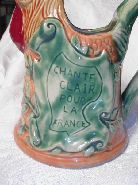 Frie Onnaing Style French Majolica (Barbotine) Rooster Pitcher