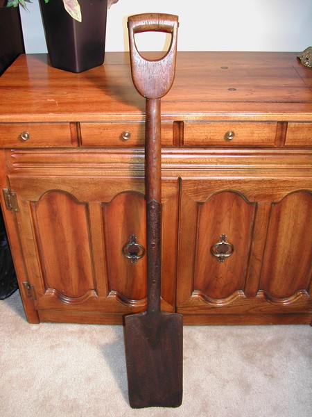 Oak U Handle Garden Shovel (England)