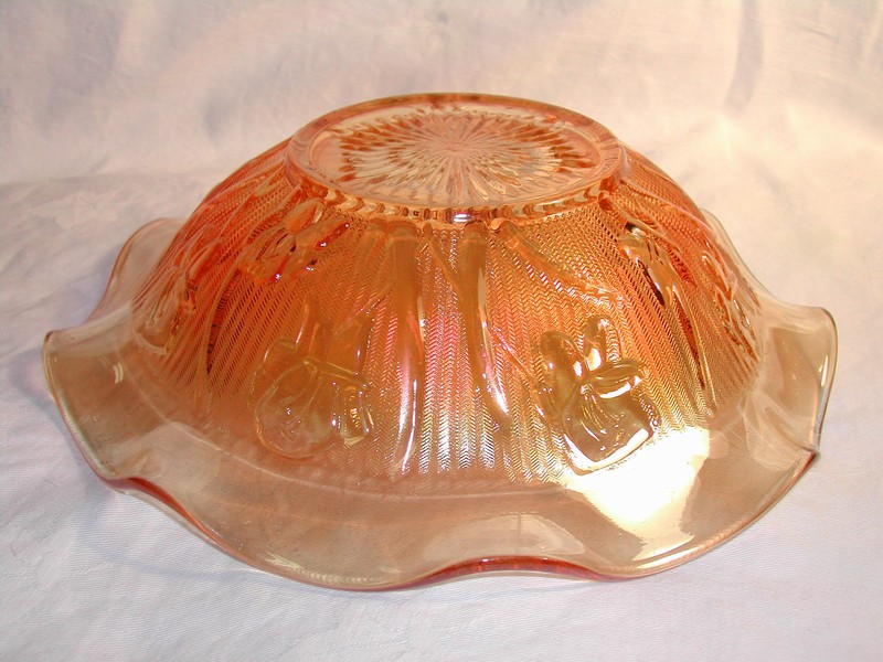 Lovely Jeannette Glass Co. Iris & Herringbone Bowl Marigold