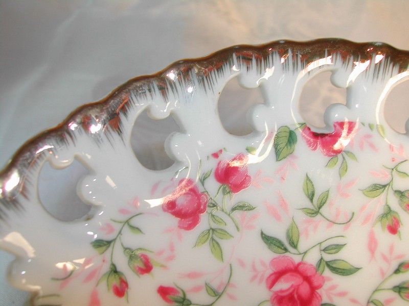 Lefton Chintz Roses Comport/Compote Gold Trim