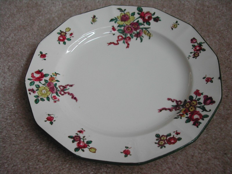 Vintage Royal Doulton Hand Painted “Old Leeds Sprays” Plate