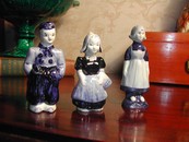 A Set of Vintage Delfts Holland Figural Salt & Peppers