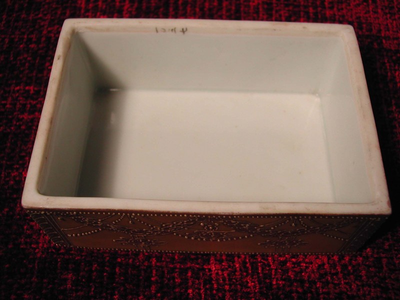 A Morimura Brothers Nippon Lake Scene Cigarette Dresser Box