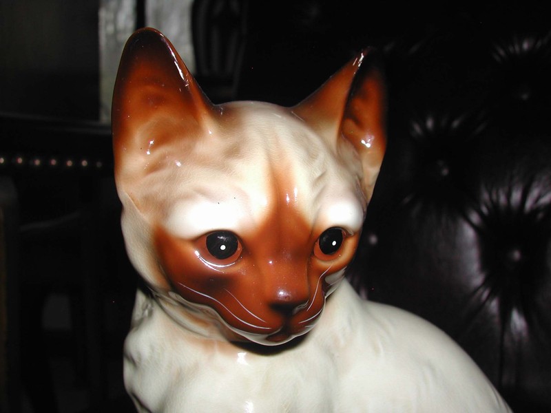 A Charming Vintage UCGC Siamese Kitten Ceramic