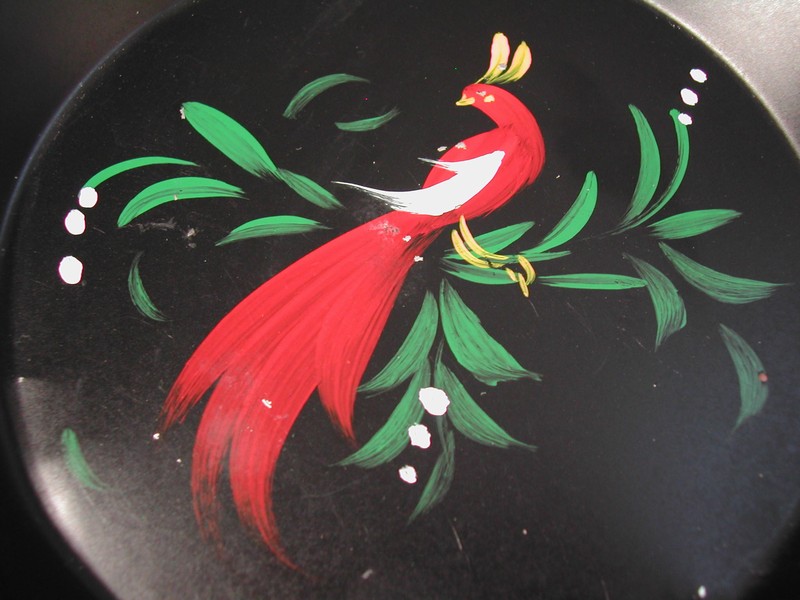 A Pennsylvania Dutch Style Toleware Bird Petite Pan