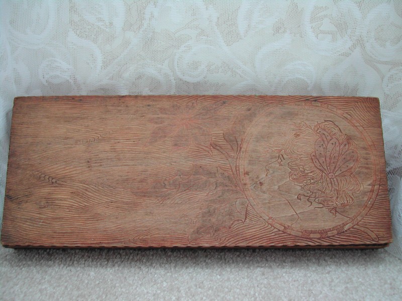 Flemish Art Nouveau Lady Pyrography Glove Box