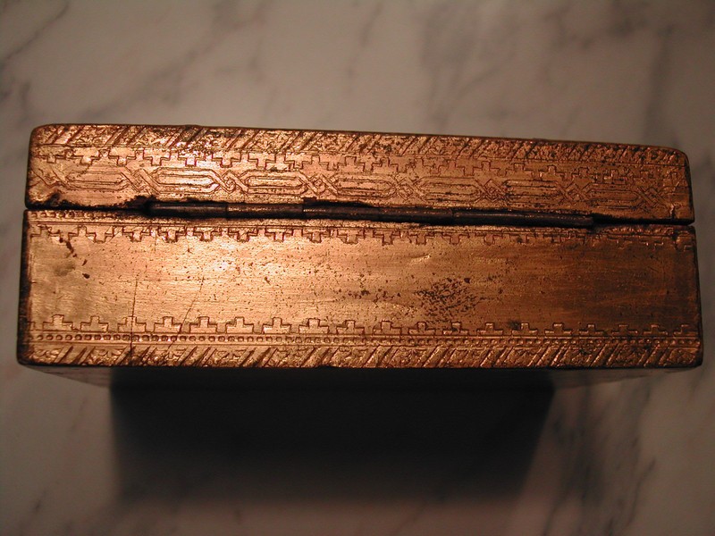 Vintage Gilded Wood Roses English Trinket Box